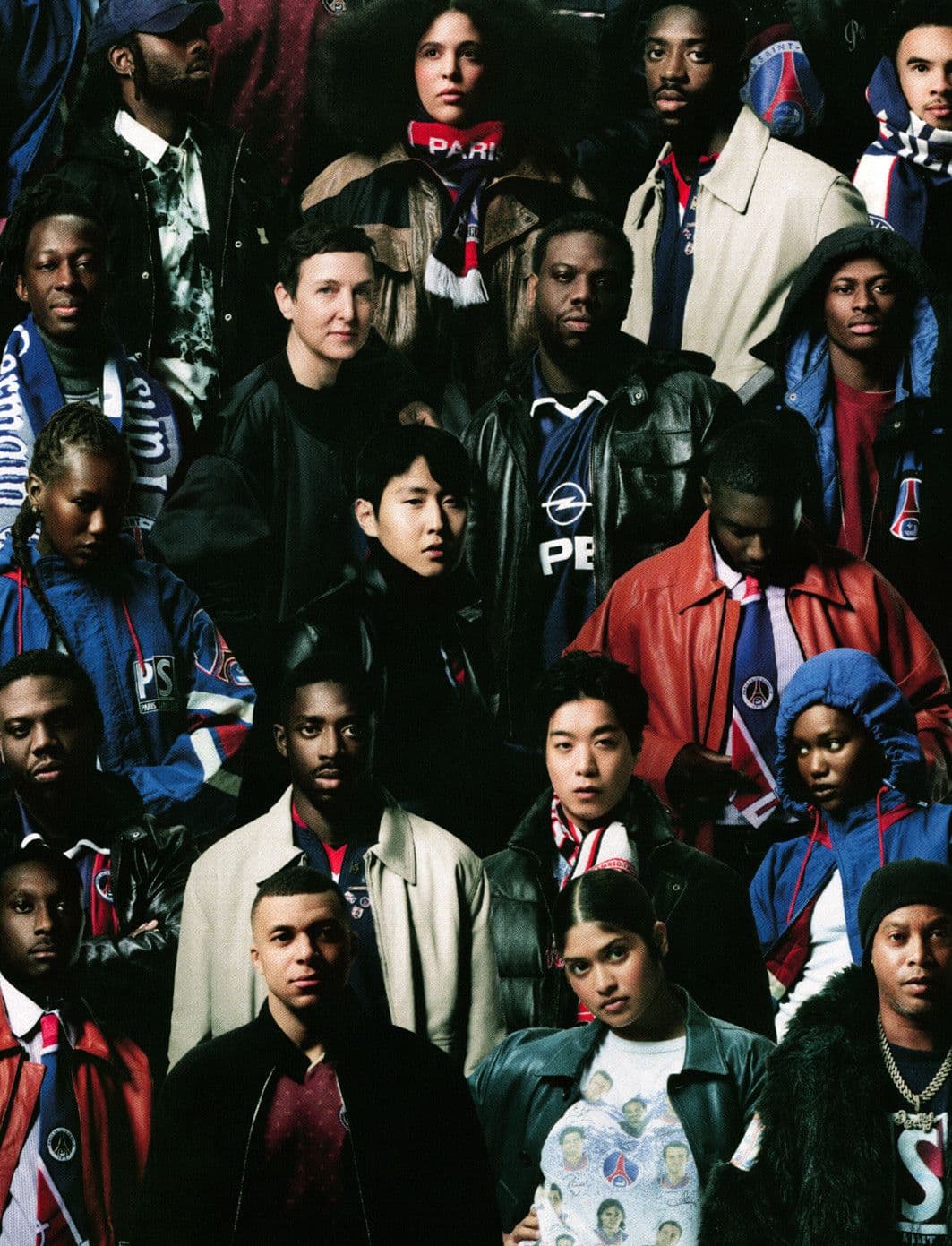 PHOTOGRAPHER: THIBAUT GREVET STYLIST: TAMARA ROTHSTEIN