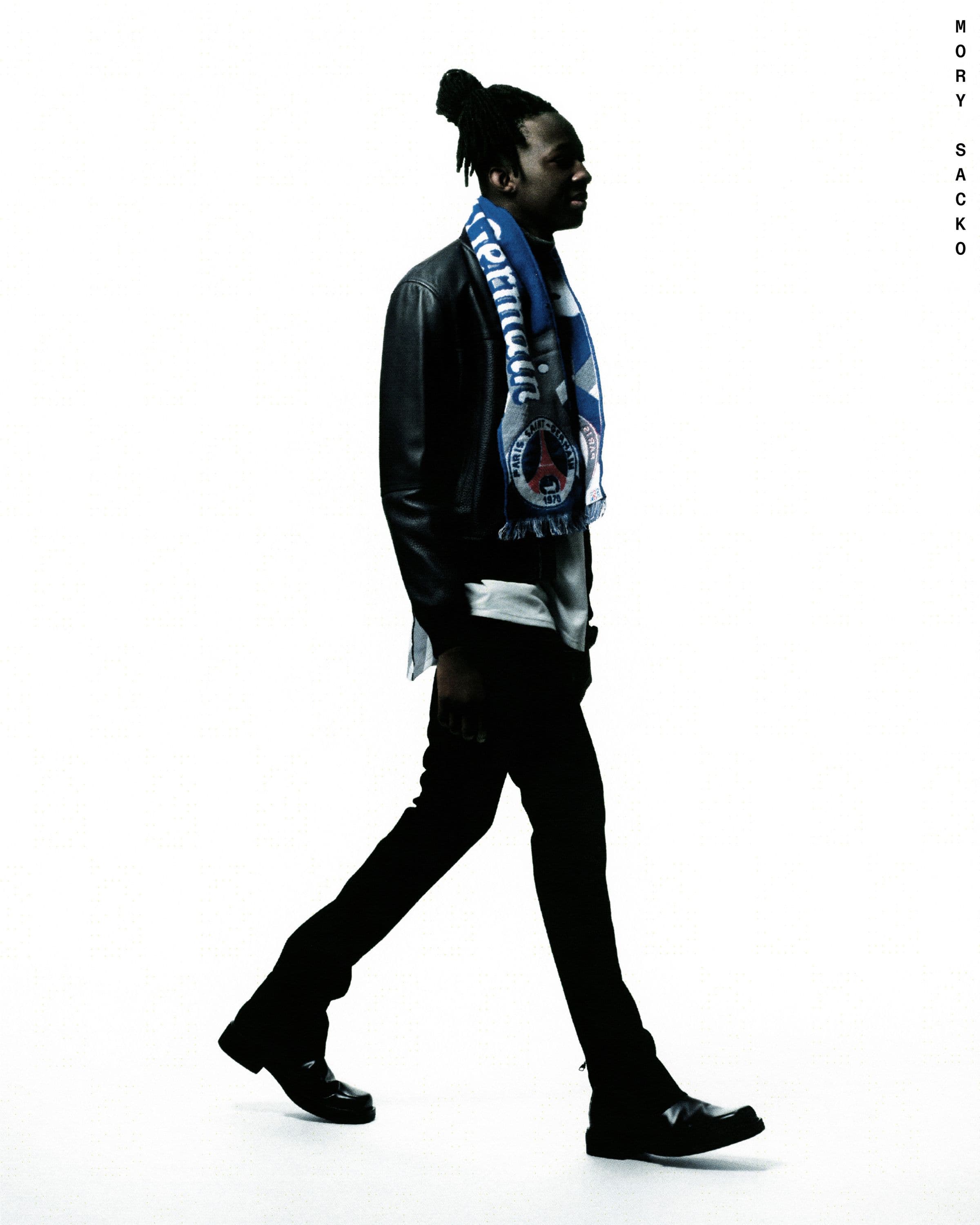 PHOTOGRAPHER: THIBAUT GREVET STYLIST: TAMARA ROTHSTEIN